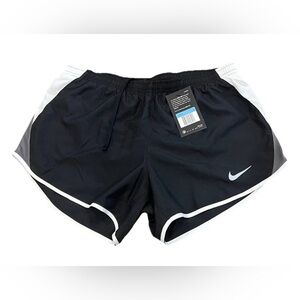 Nike Dry shorts black and white Runng